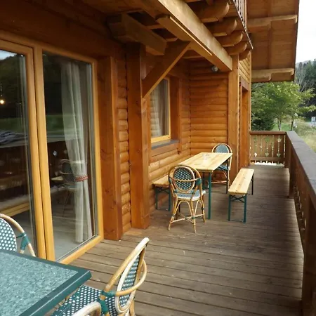 Chalet Moderne Avec Terrasse Pres Des Pistes, 3 Chambres, Parking, Animaux Acceptes, Au Coeur De L'auvergne - Fr-1-742-259 *
