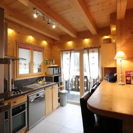 Nyaraló Chalet Moderne Avec Terrasse Pres Des Pistes, 3 Chambres, Parking, Animaux Acceptes, Au Coeur De L'auvergne - Fr-1-742-259